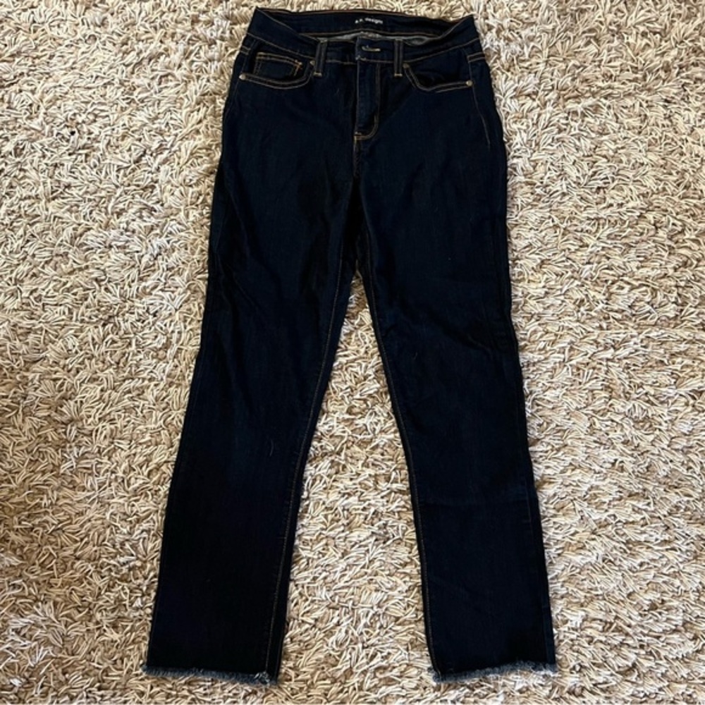 A.N. Designs jeans with frayed hem • size 4